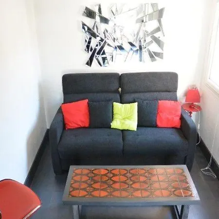 T2 Mezzanine, 4 Pers, Terrasse Et Parking, Proche Plage -ref Ag 268 Agde